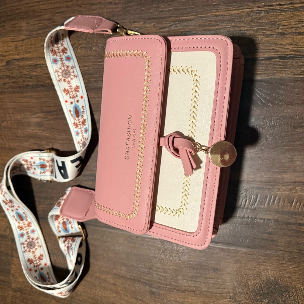 Pink and Cream Boutique Purse - Picture 2 of 5